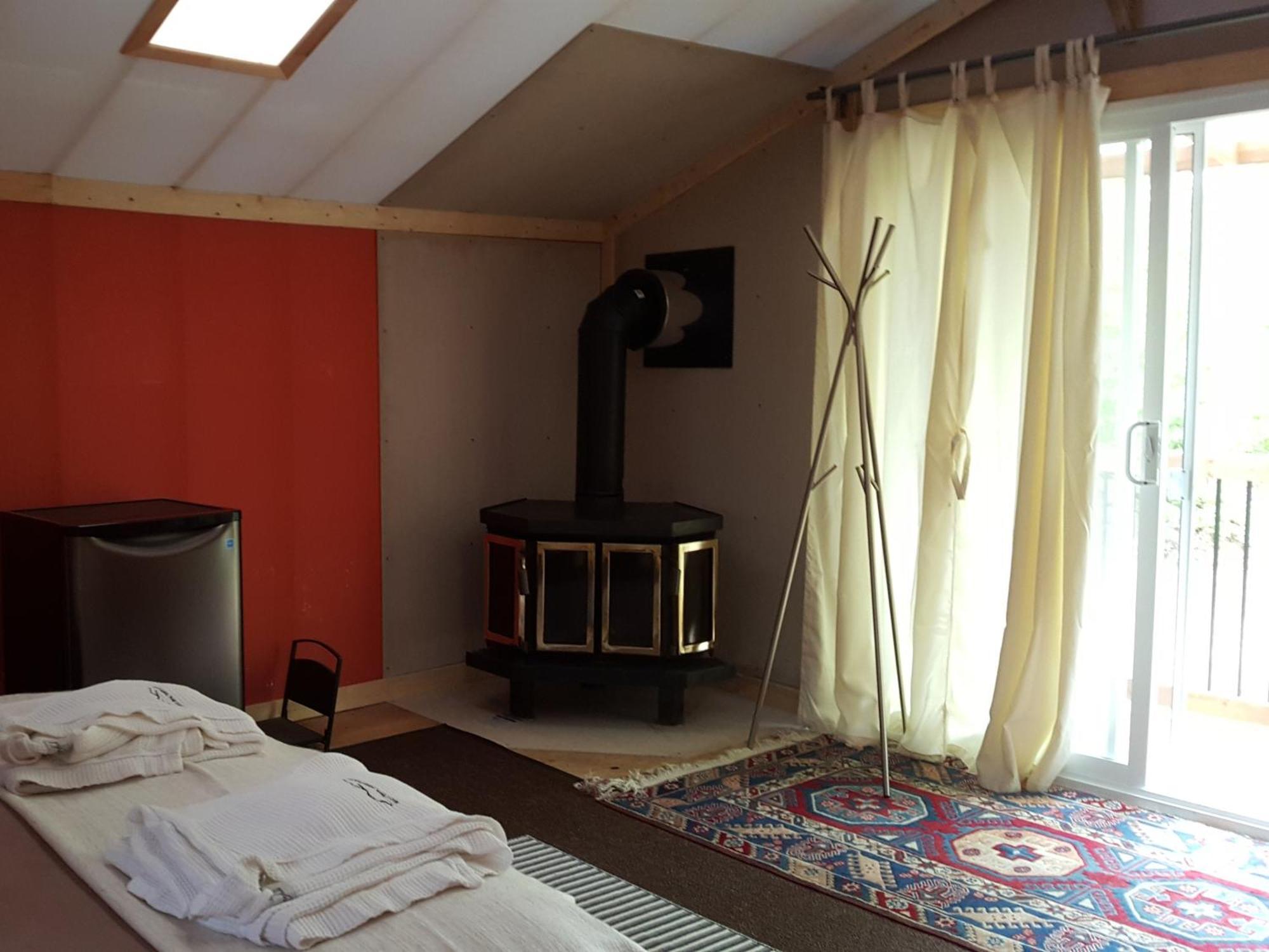 Eco Spa Highland Grenville-Sur-La-Rouge Phòng bức ảnh