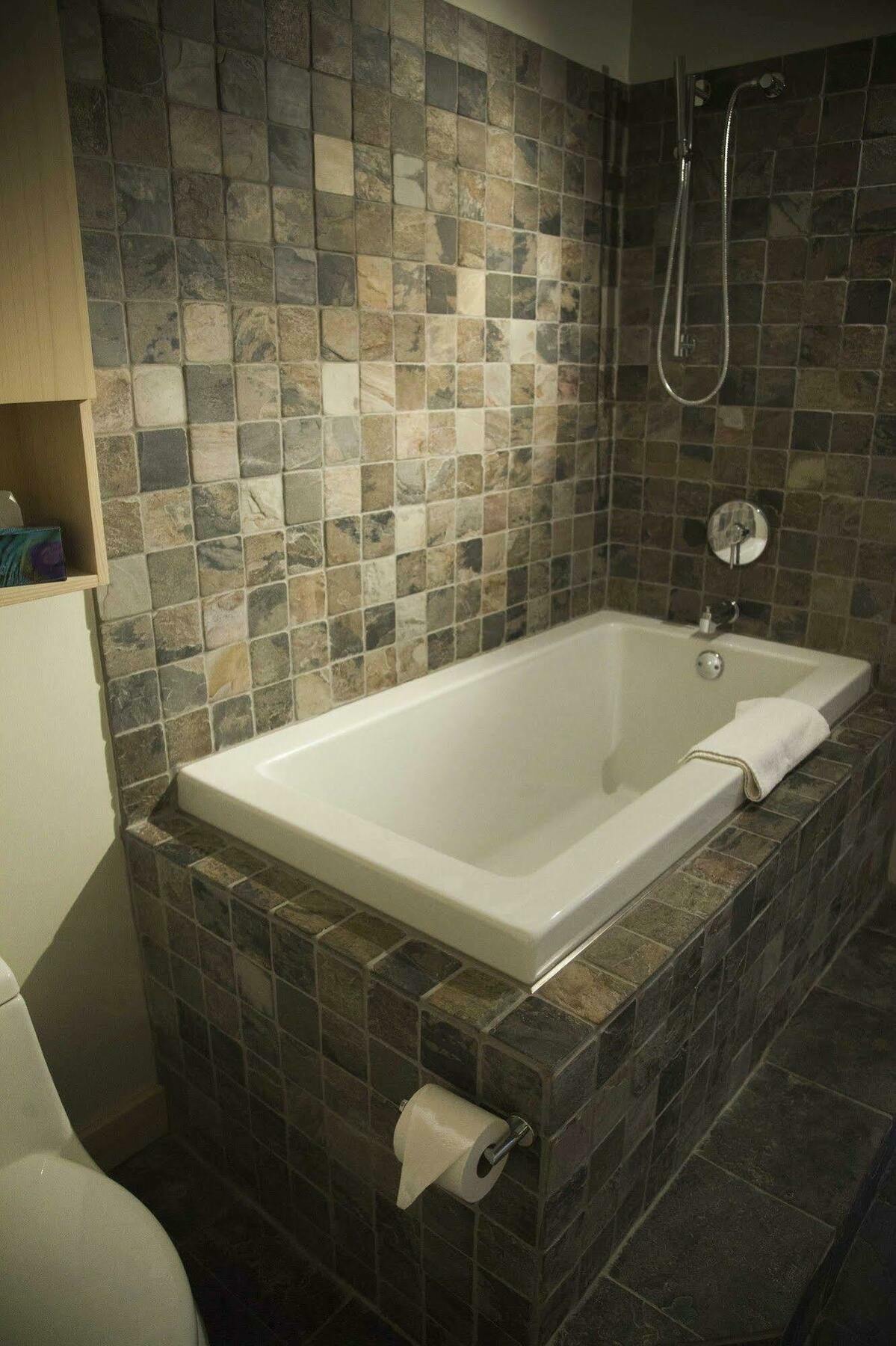 Eco Spa Highland Grenville-Sur-La-Rouge Ngoại thất bức ảnh